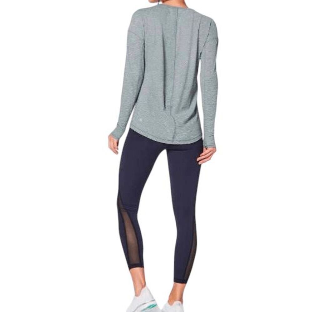 LULULEMON ATHLETICA Meant To Move Long Sleeve Size 6